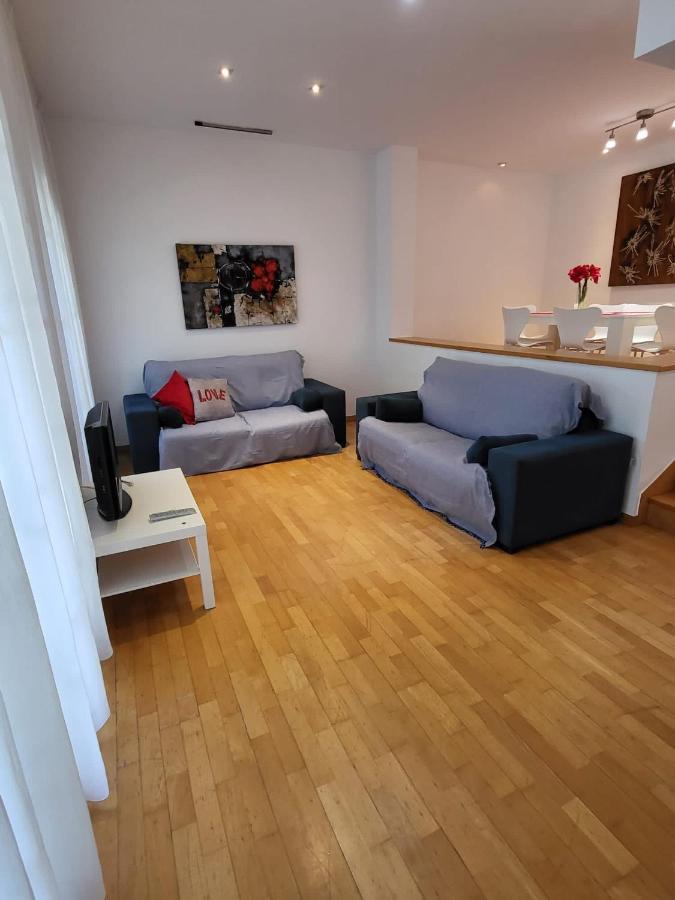 Casa New York Villa กัมบริลส์ ภายนอก รูปภาพ